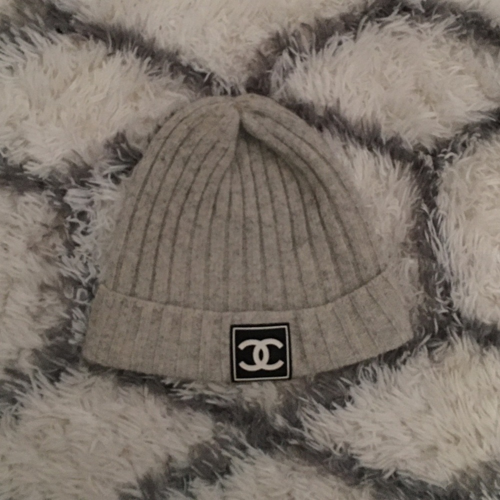Chanel ski beanie